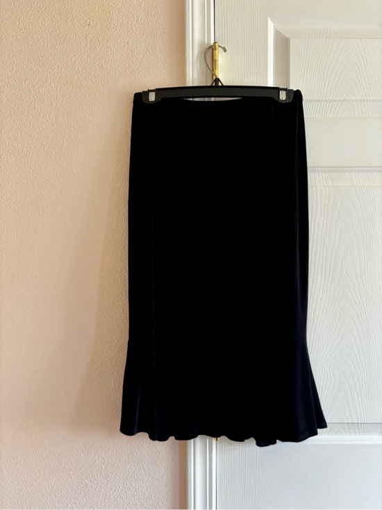 West End Dresses & Skirts - West End Black Flared Skirt M